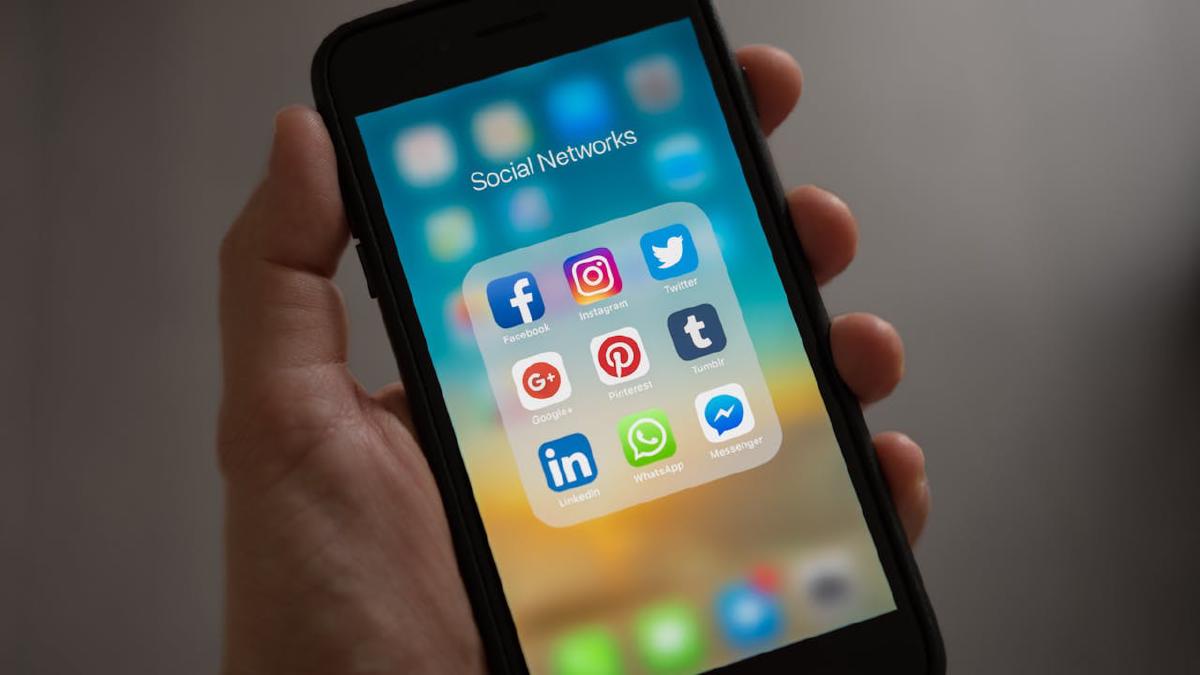How to Add a Widget to Your iPhone Lock Screen: A Step-by-Step Guide